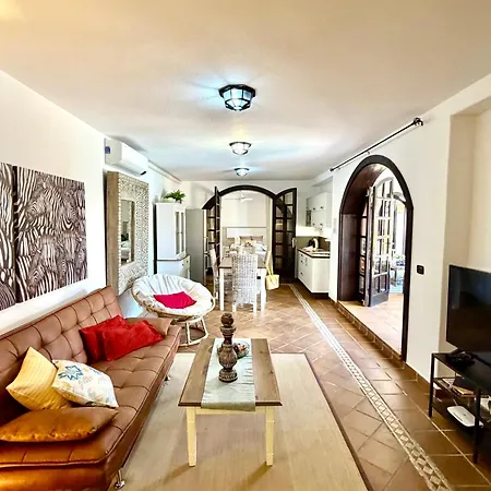 Your Holidays - Sta Monica - Villa *